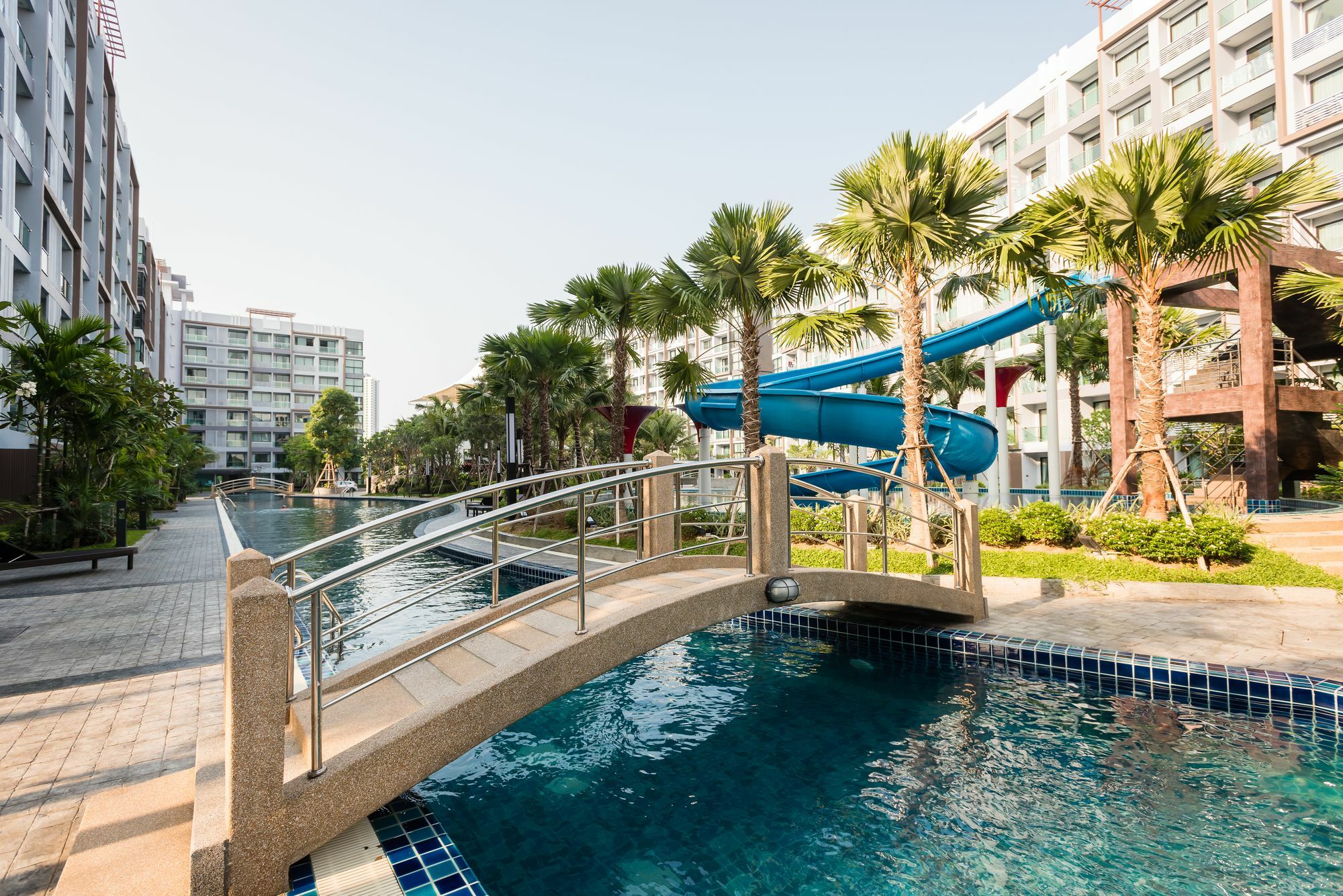 Апартаменты Dusit Grand Park Джомтьен Экстерьер фото